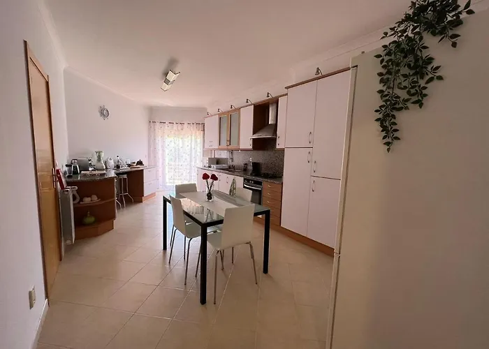 Lägenhet Amazing By The Ocean - Fully Equipped!