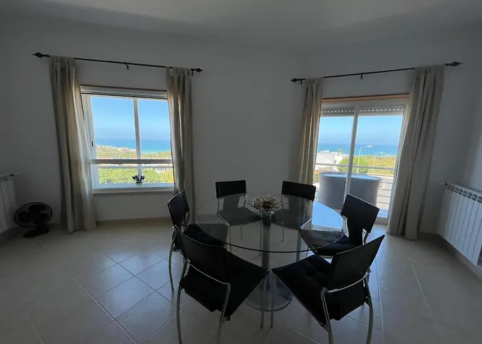 Lägenhet Amazing By The Ocean - Fully Equipped!